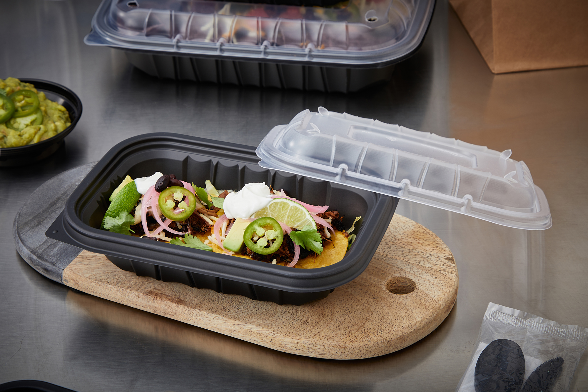 Pactiv EarthChoice Entree2Go Takeout Container, 24 oz, 8.66 x 5.75 x 1.97, Black, Plastic, 300/Carton