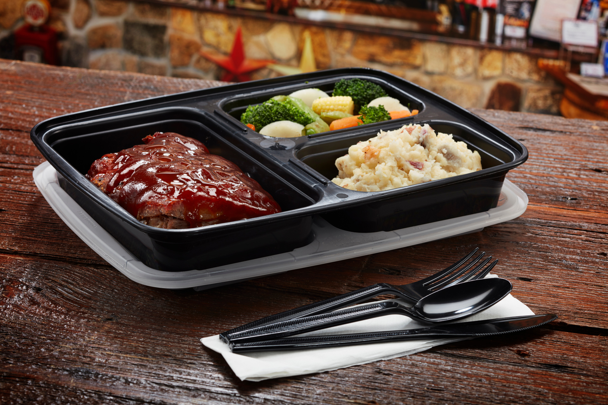 VERSAtainer® 6 oz. Microwavable Oval Takeout Container and Lid Combo,  Black, 150 ct.