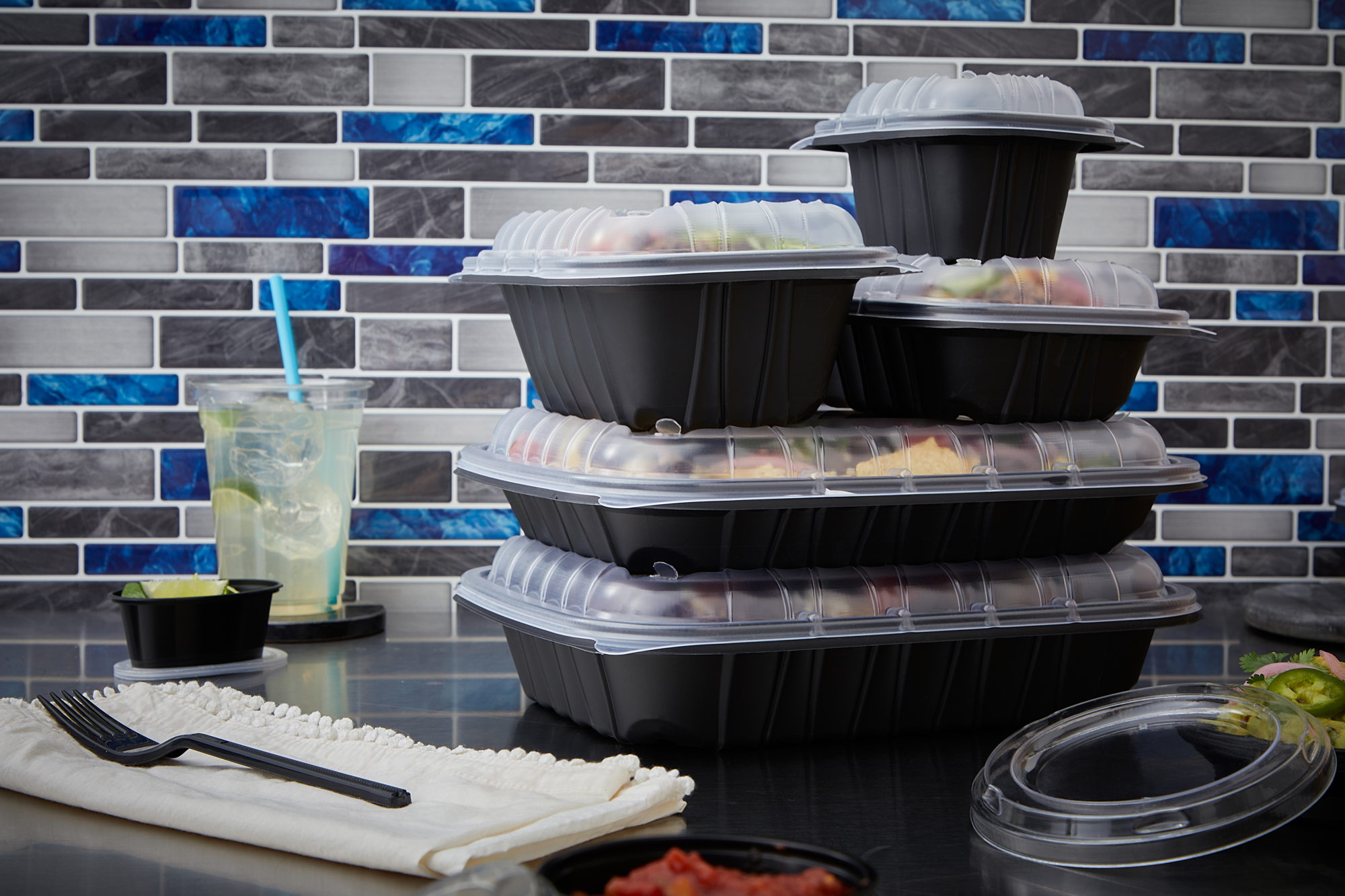 Pactiv EarthChoice Entree2Go Takeout Containers 48 Oz Black Pack Of 200  Containers - Office Depot